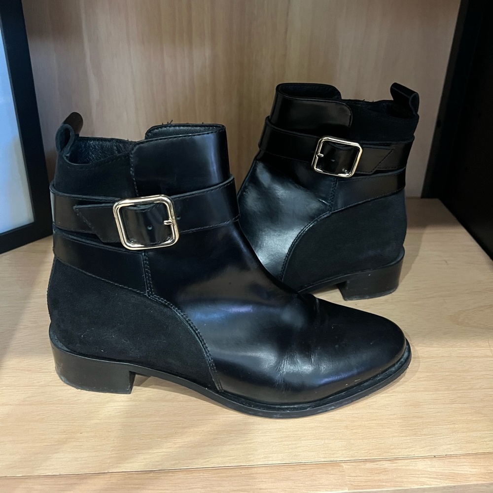 H&M Black Leather/Suede Ankle Boots Block Heel with Gold Accent Buckle